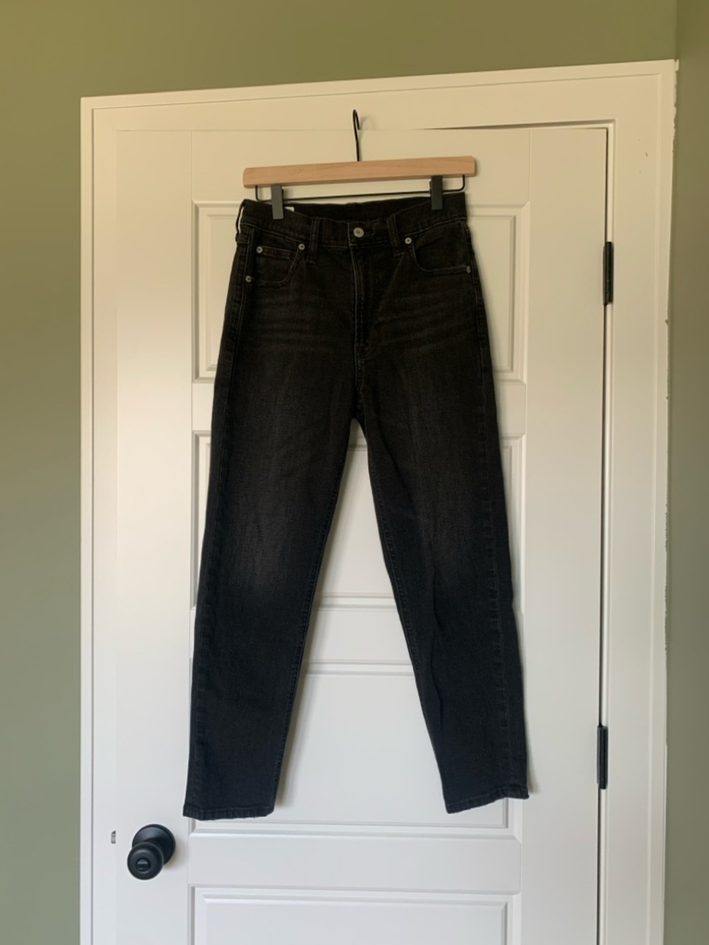 GAP Black High-Rise Straight-Leg Jeans